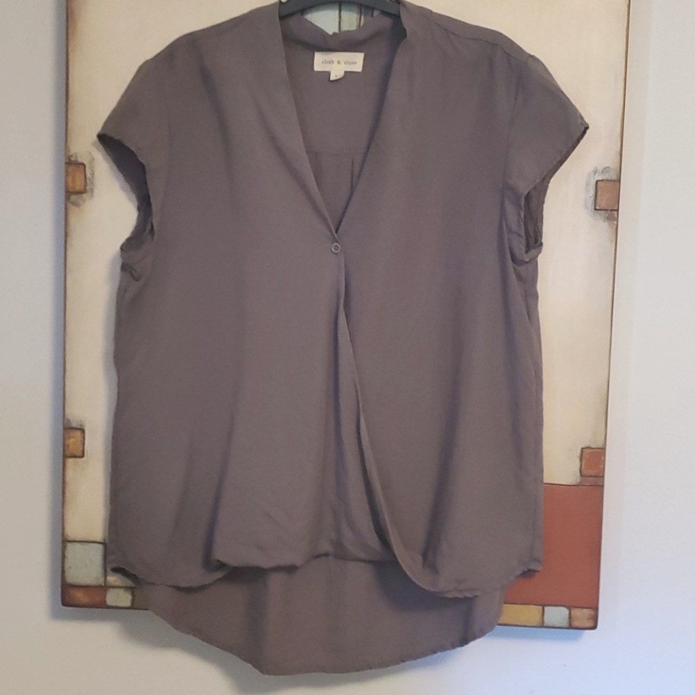 Cloth & Stone Anthropologie Size L Top in Grey